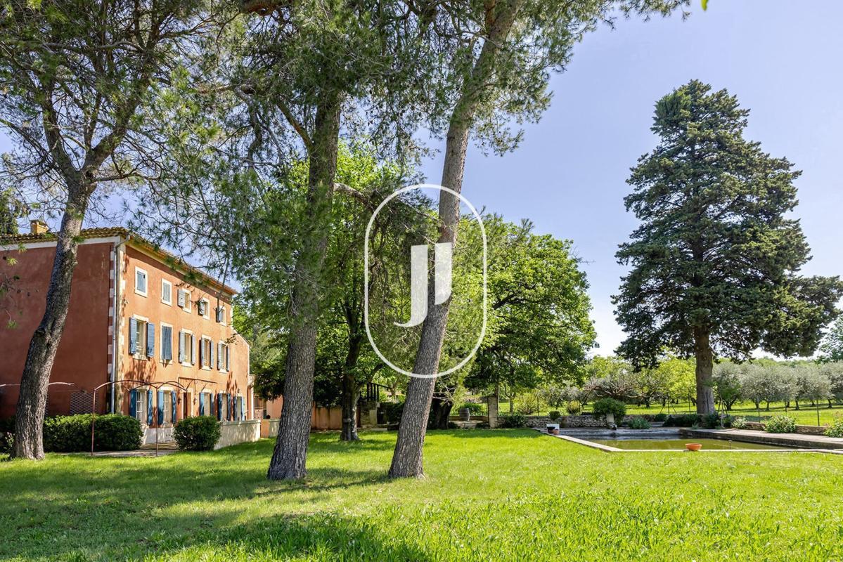 Maison à vendre, 251m², Oppède
