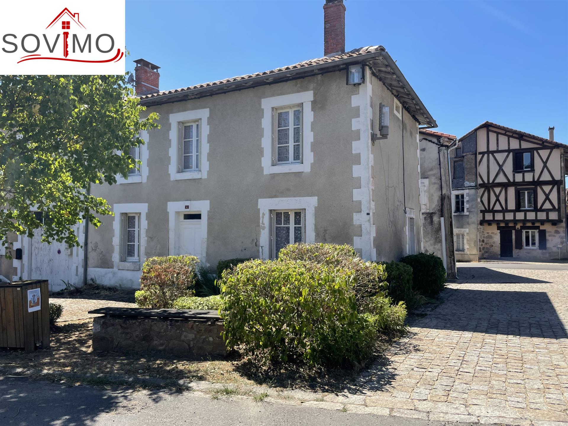 Maison à vendre, 104m², Manot