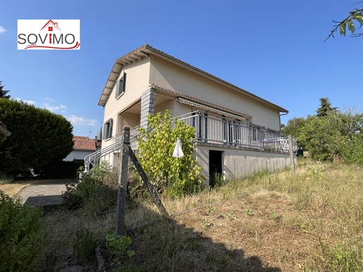 Maison 6 pièces 134 m² · à Confolens · 134 m² · 162 000 €