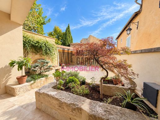 Maison 7 pièces 177 m² · à Pernes-les-Fontaines · 177 m² · 575 000 €