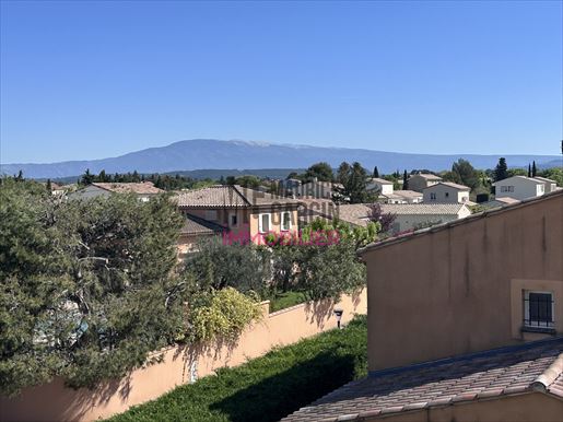 Appartement 3 pièces 85 m² · à Pernes-les-Fontaines · 85 m² · 262 500 €