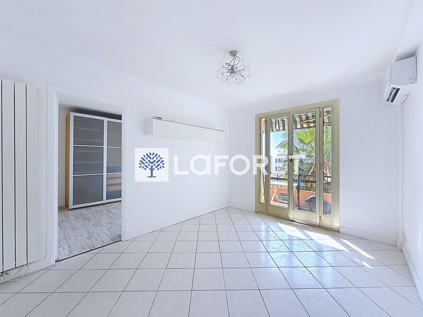 Appartement à louer, 54m², Beausoleil