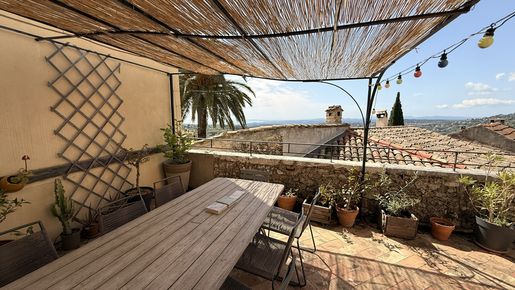Maison 3 pièces 104 m² · à Saint-Jeannet · 104 m² · 460 000 €