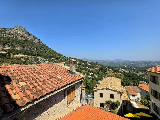 Maison 4 pièces 70 m² · à Saint-Jeannet · 70 m² · 235 000 €