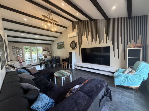 Maison 4 pièces 110 m² · à Vitrolles · 110 m² · 381 600 €