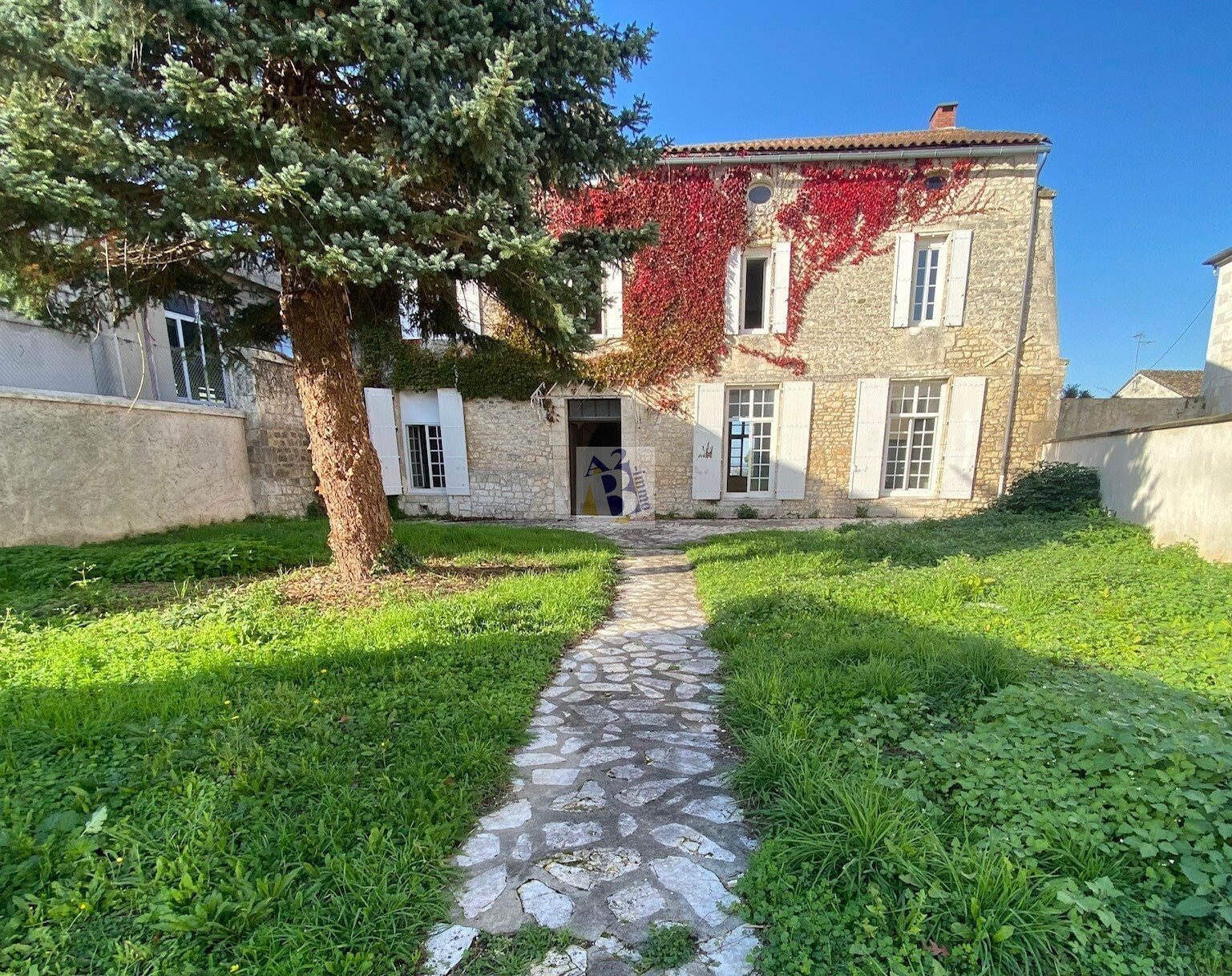 Maison à vendre, 330m², Angoulême