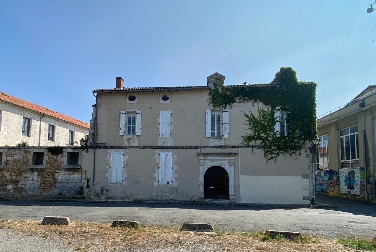 Maison à vendre, 330m², Angoulême