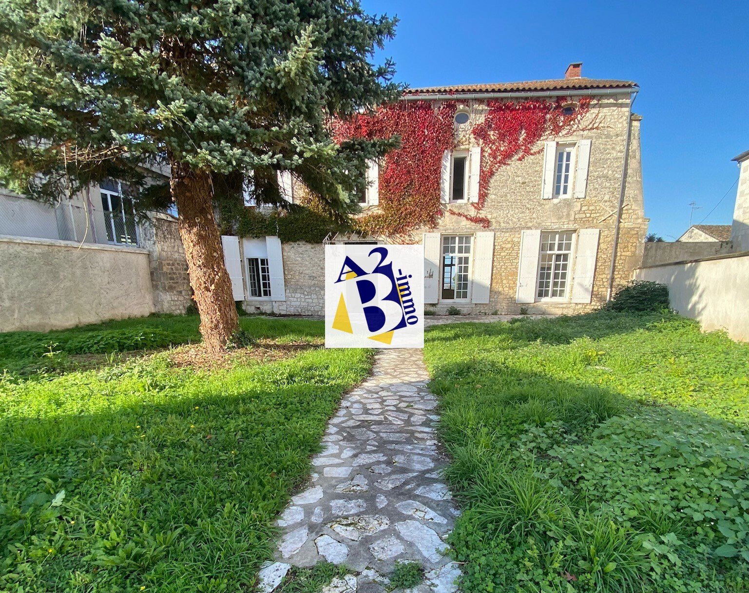 Maison à vendre, 330m², Angoulême