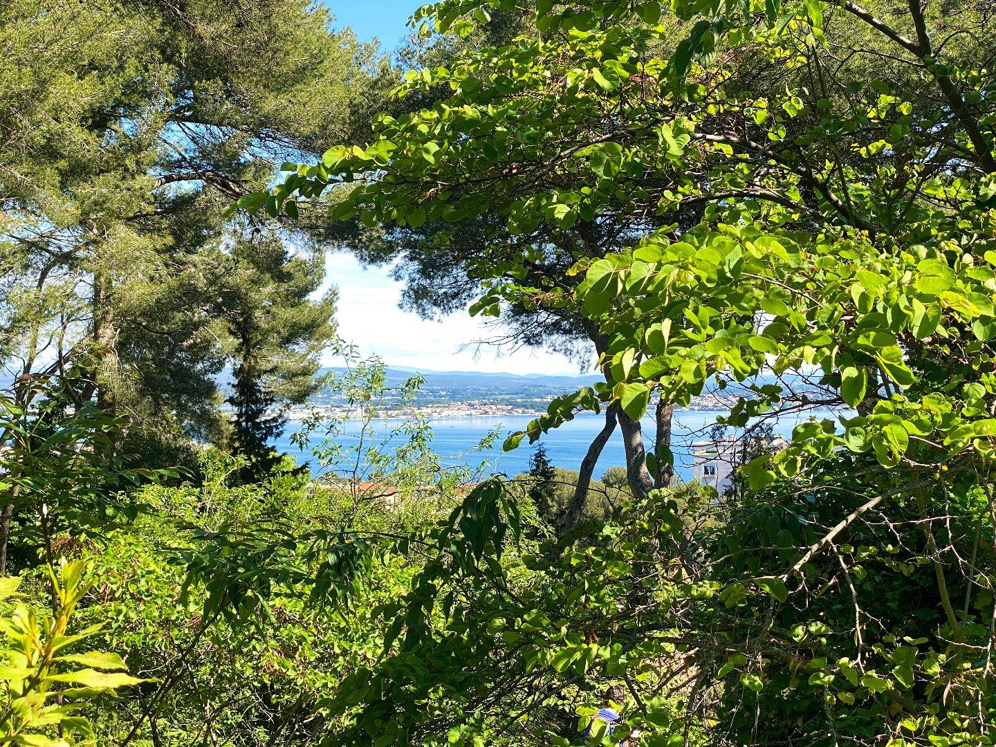Terreno, 737 m²