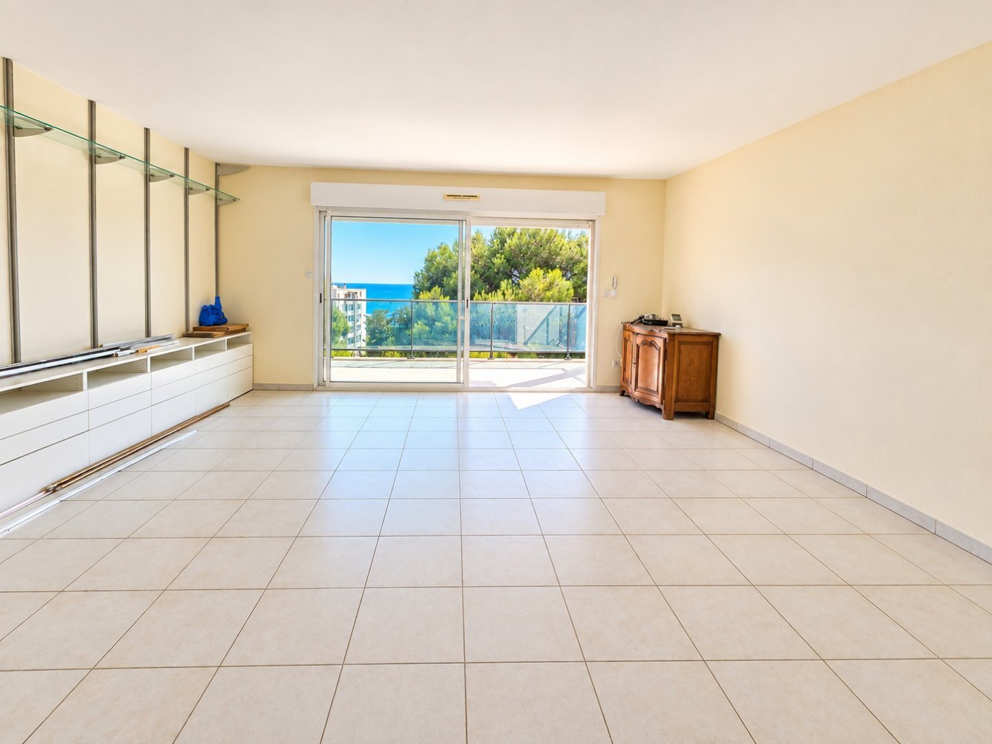 Corniche, upscale residence, 4-room apartment with terrace sea view, garage and parking - Vue 3