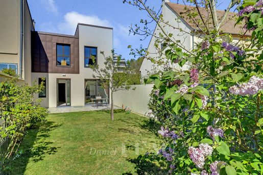 Maison 5 pièces 101 m² · à Versailles · 101 m² · 1 195 000 €