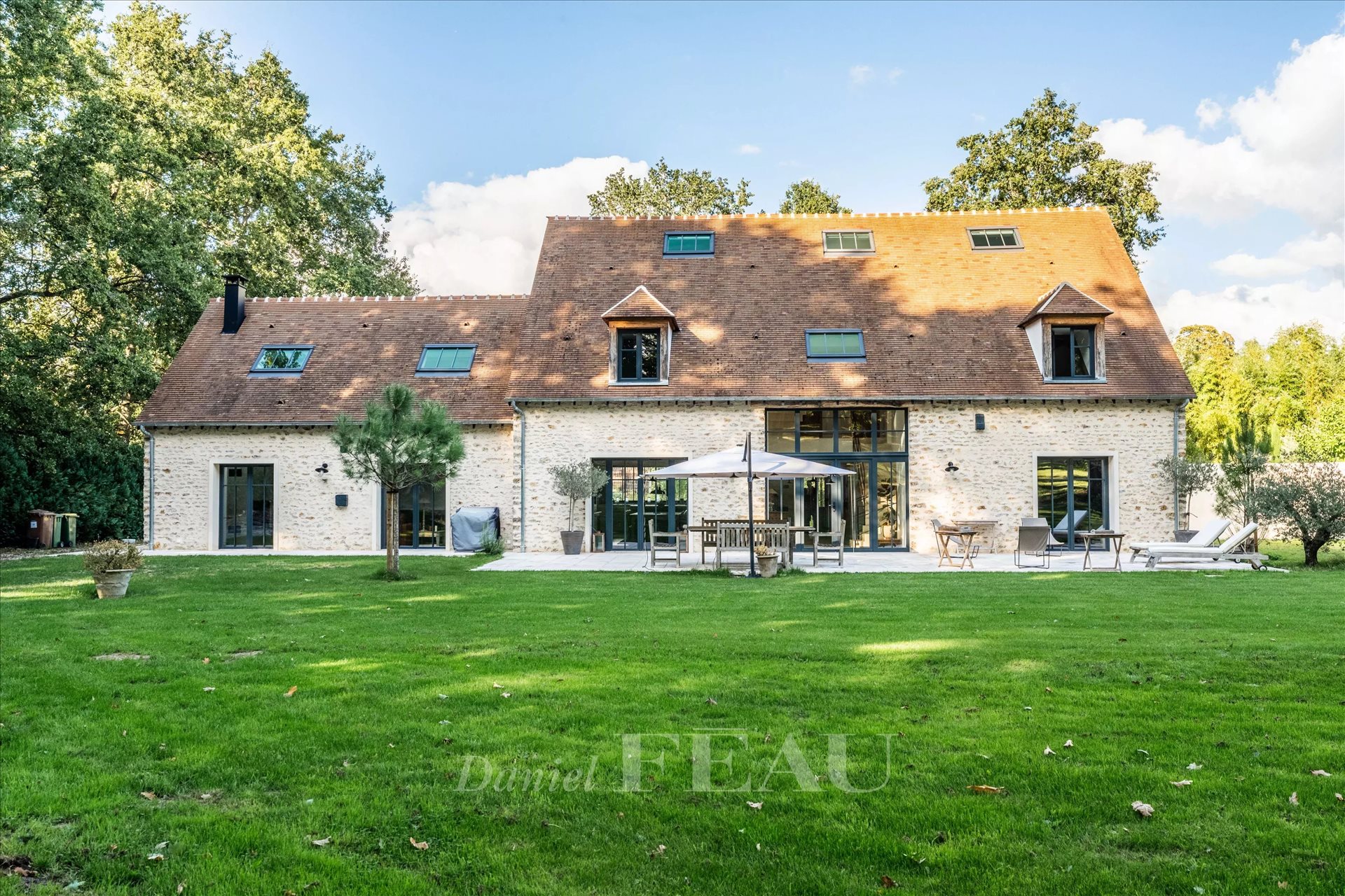 Maison à vendre, 360m², Saint-Léger-en-Yvelines