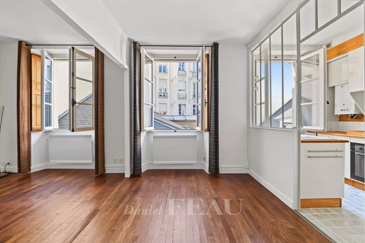 Appartement 2 pièces 32 m² · à Versailles · 32 m² · 275 000 €