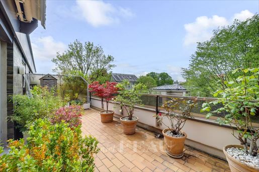 Appartement 6 pièces 139 m² · à Versailles · 139 m² · 1 100 000 €