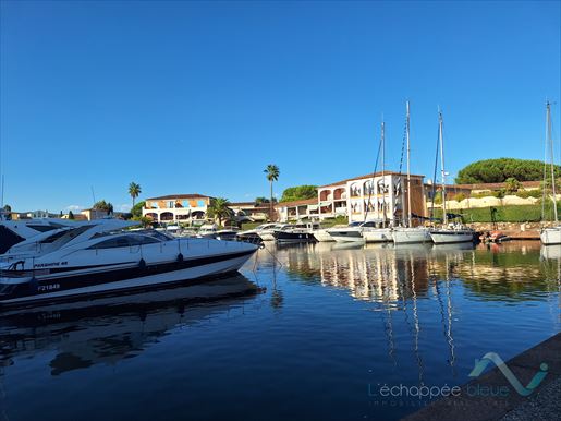 Local commercial 37 m² · à Cogolin · 37 m² · 299 250 €