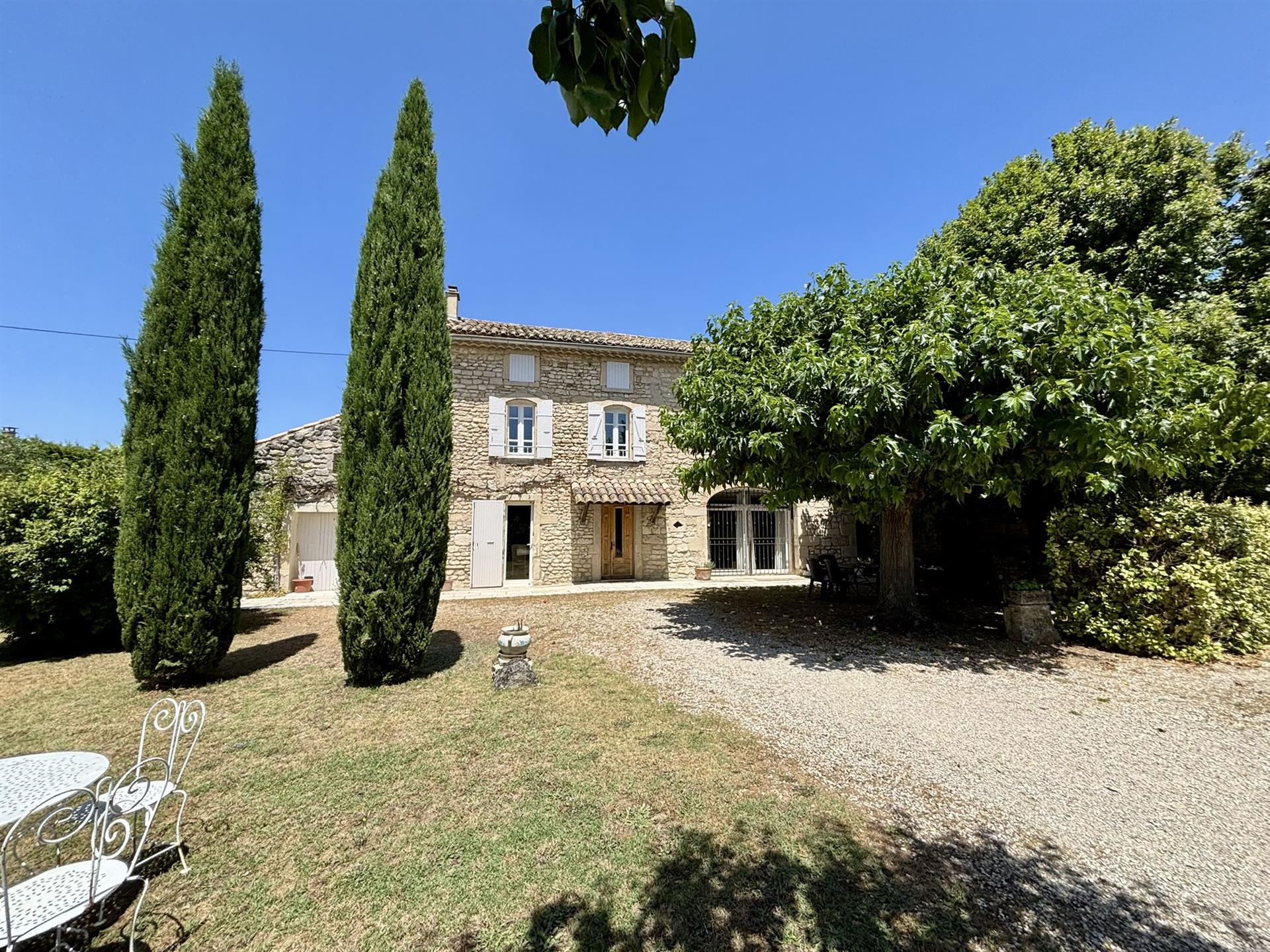 Maison à vendre, 195m², Grignan