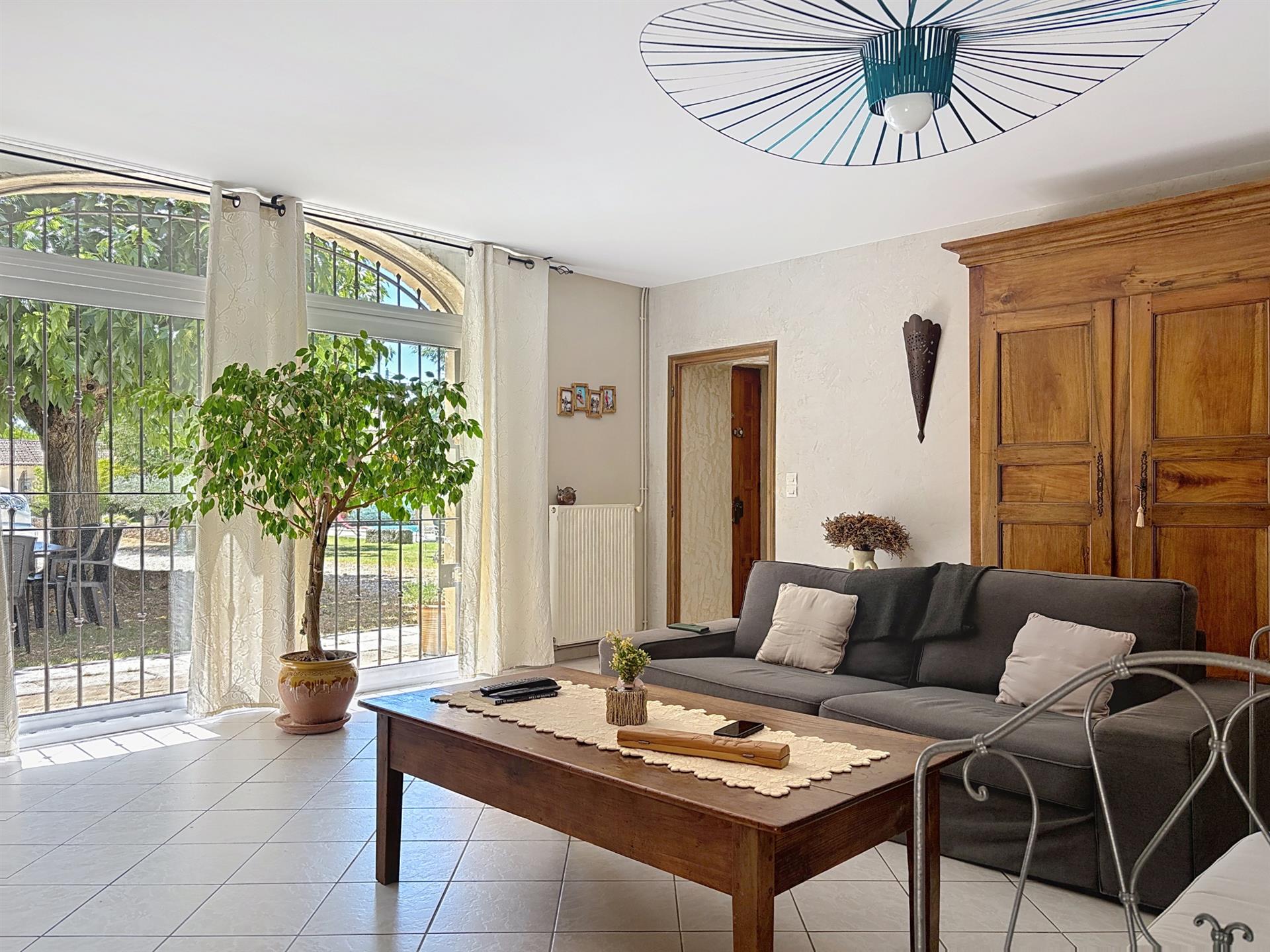 Maison à vendre, 195m², Grignan