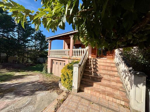 Maison 4 pièces 129 m² · à Valréas · 129 m² · 250 000 €