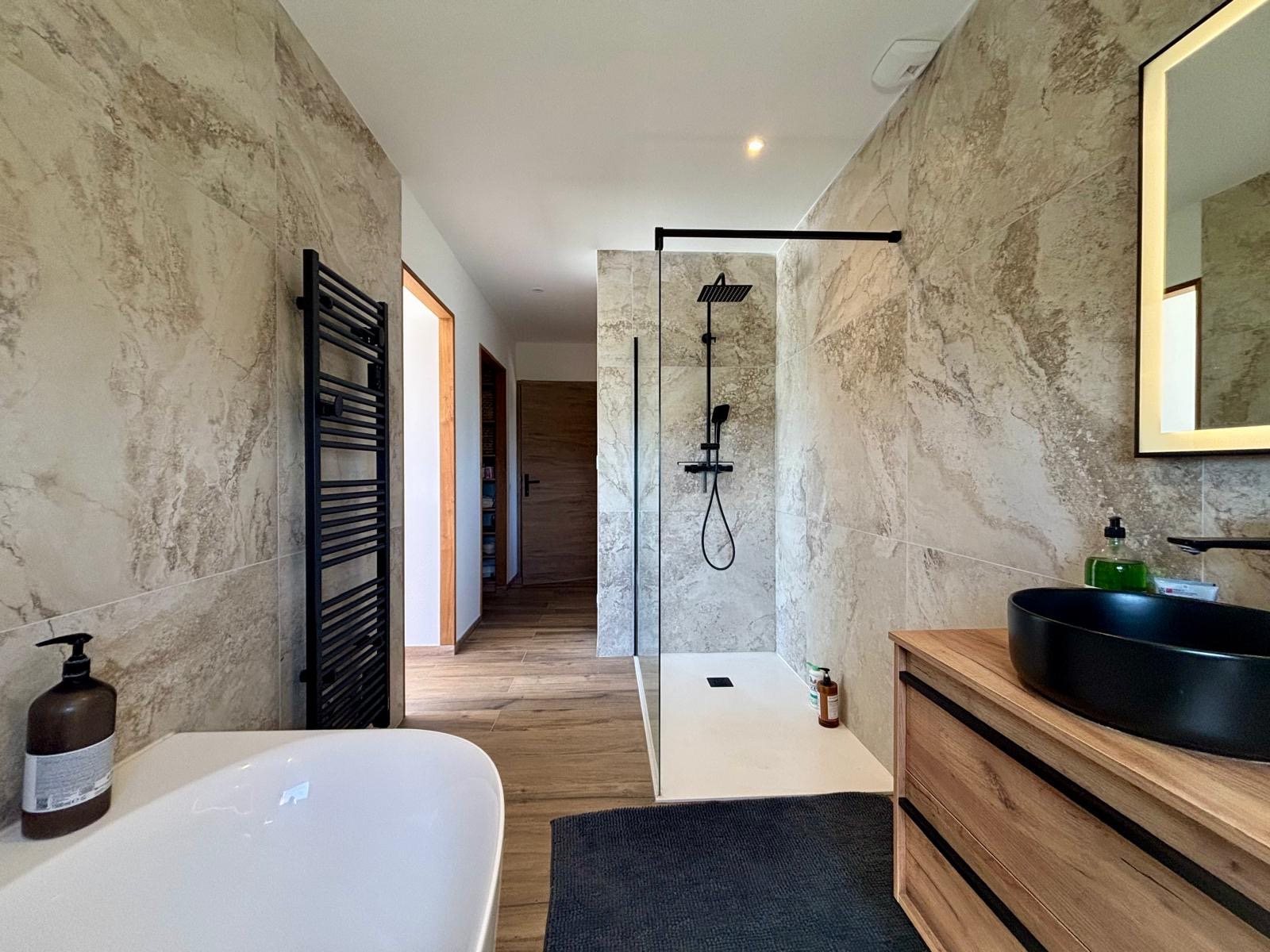 Maison à vendre, 225m², Grignan