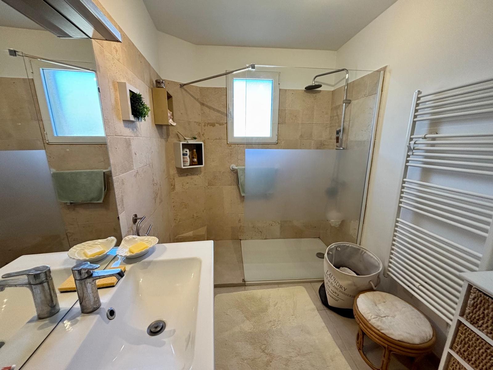 Maison à vendre, 257m², Grignan