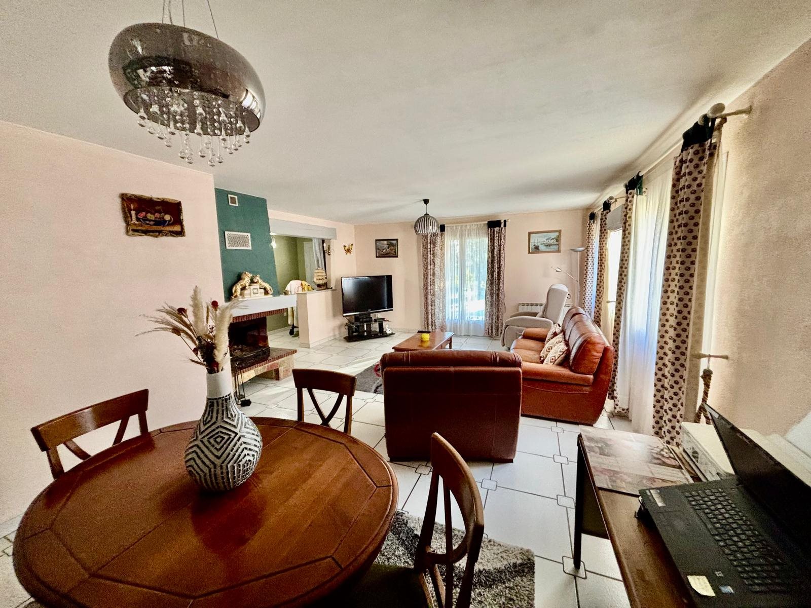 Maison à vendre, 127m², Grignan