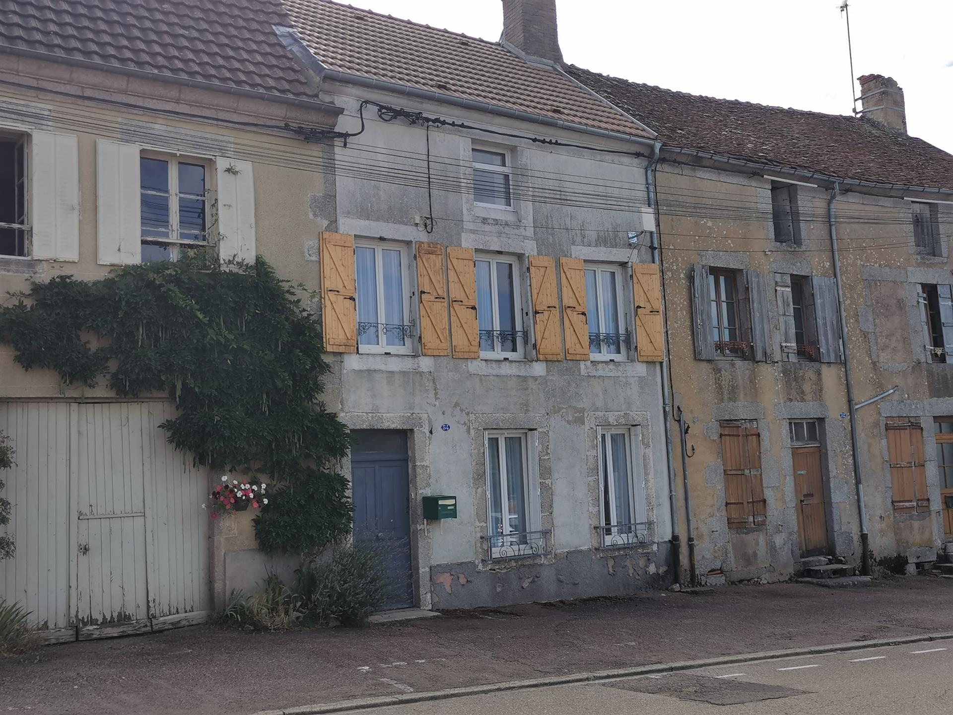 Maison à vendre, 73m², Lormes