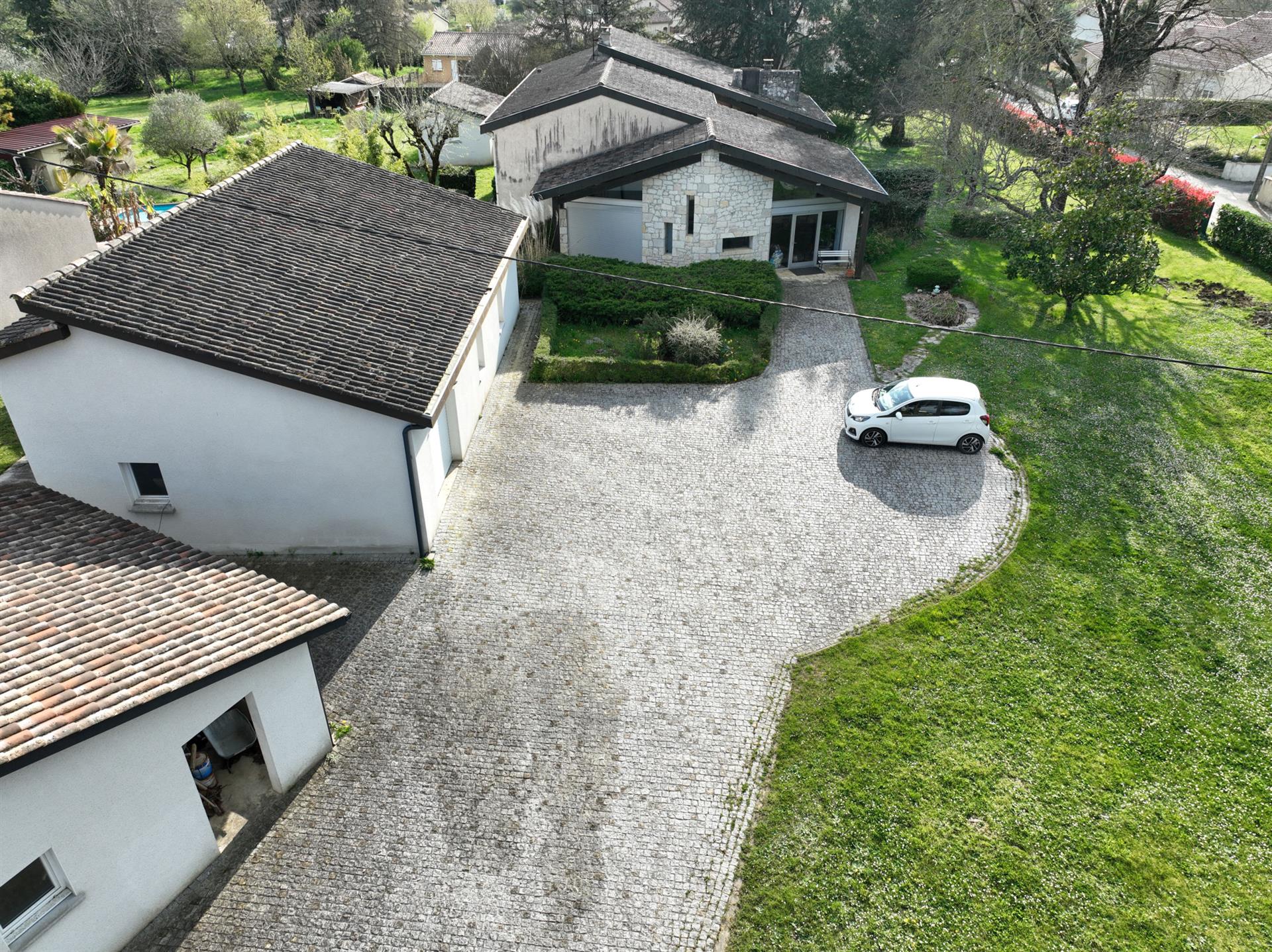 Maison à vendre, 390m², Laroque-Timbaut