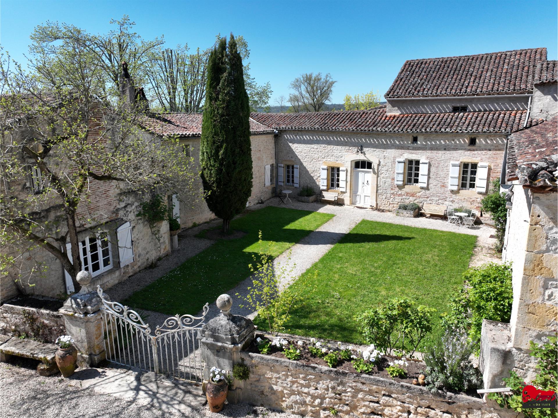 Maison à vendre, 520m², Puy-l'Evêque