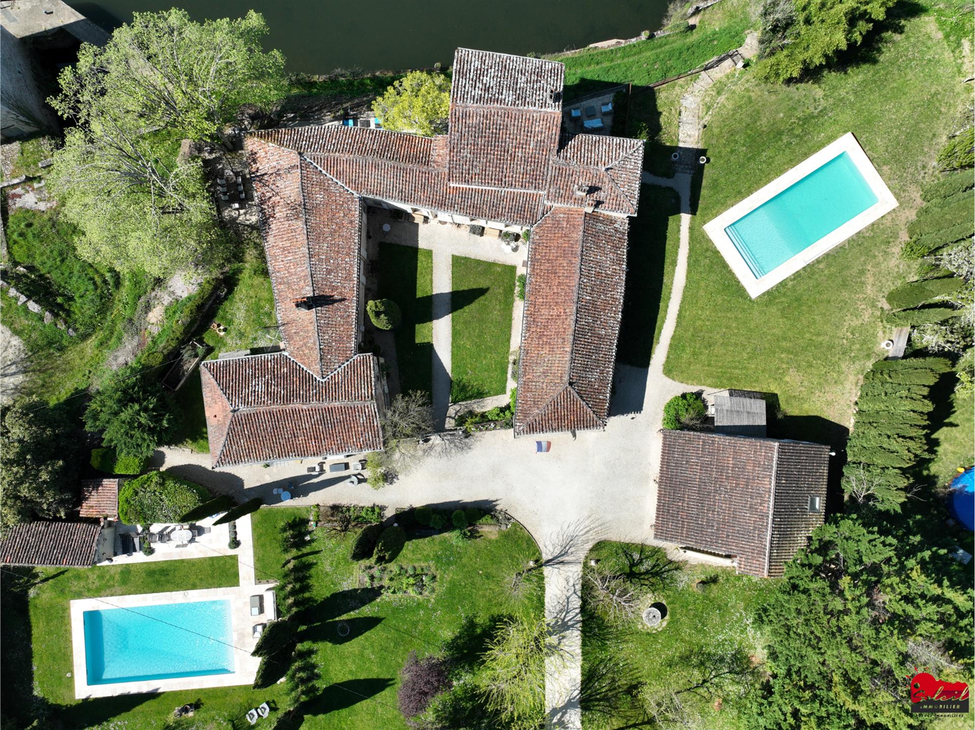 Maison à vendre, 520m², Puy-l'Evêque