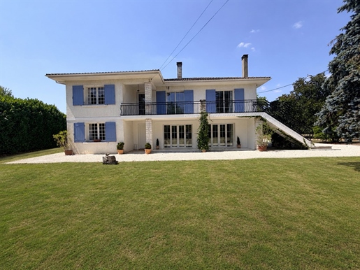 Maison 7 pièces 213 m² · à Eymet · 213 m² · 577 550 €