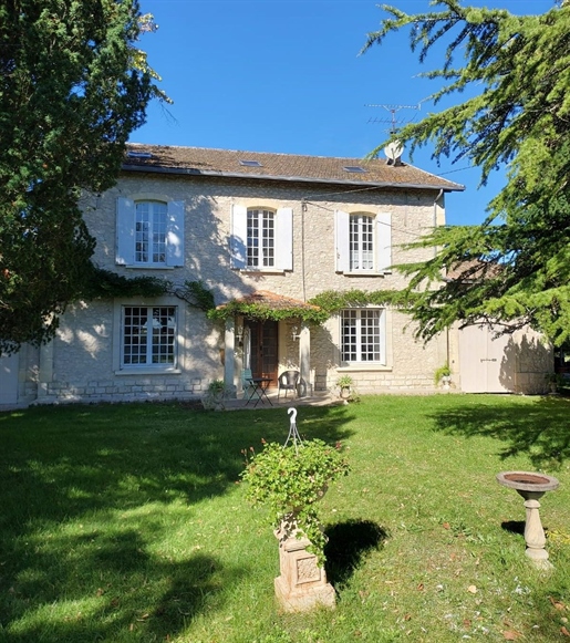 Maison 6 pièces 227 m² · à Razac-d'Eymet · 227 m² · 599 500 €