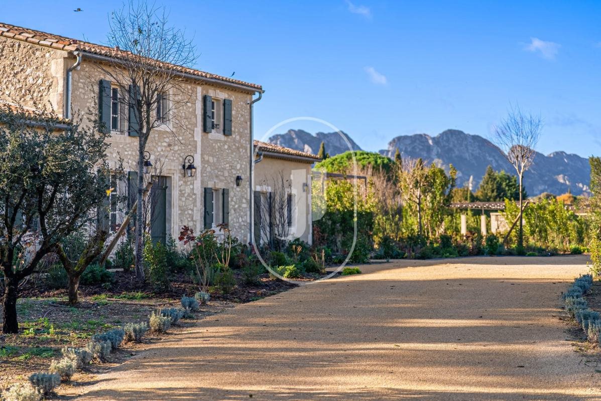 Maison à vendre, 350m², Eygalières