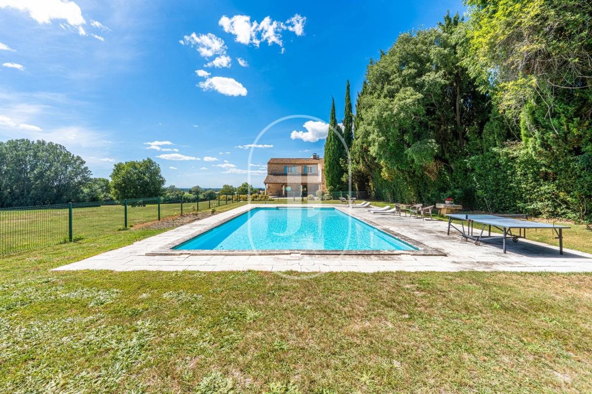 Maison à vendre, 1500m², Fontvieille