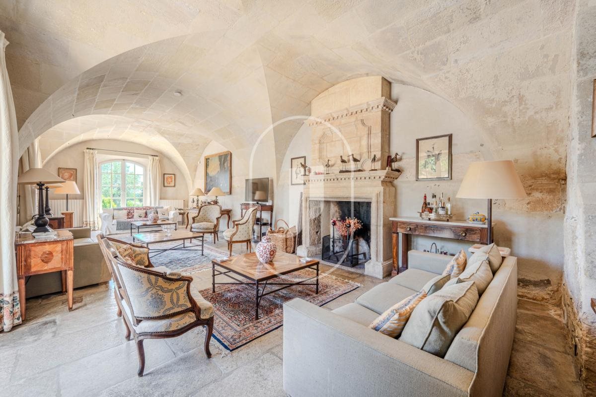 Maison à vendre, 1500m², Fontvieille