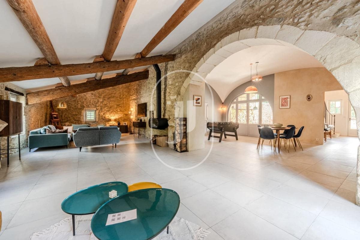 Maison à vendre, 466m², Saint-Etienne-du-Grès