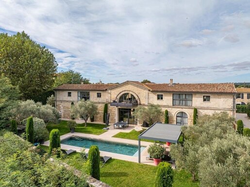 Maison 9 pièces 580 m² · à Beaucaire · 580 m² · 1 698 000 €