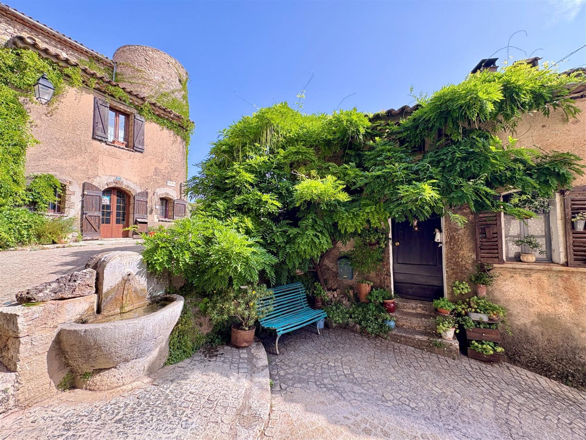 Maison à vendre, 130m², Tourtour