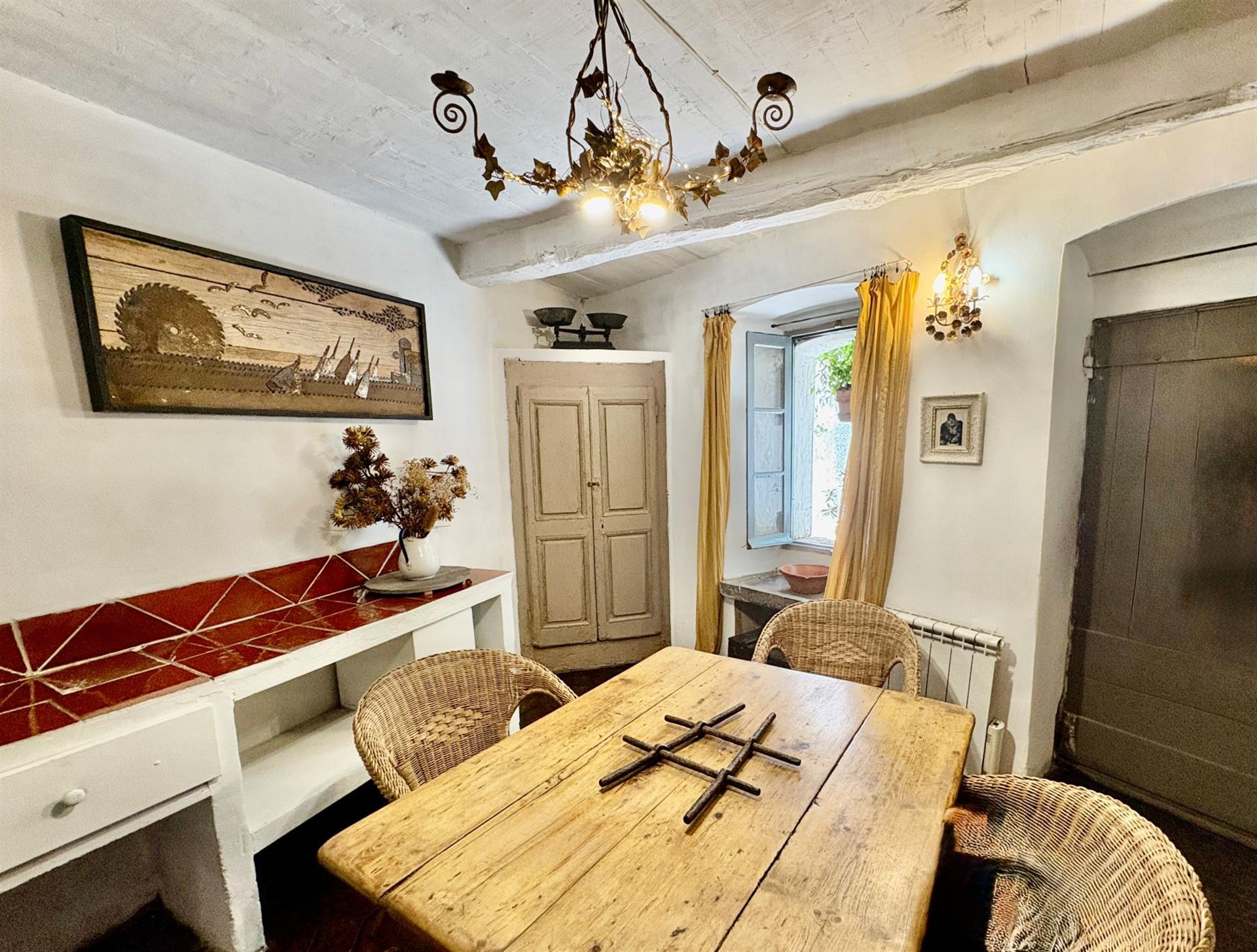 Maison à vendre, 130m², Tourtour