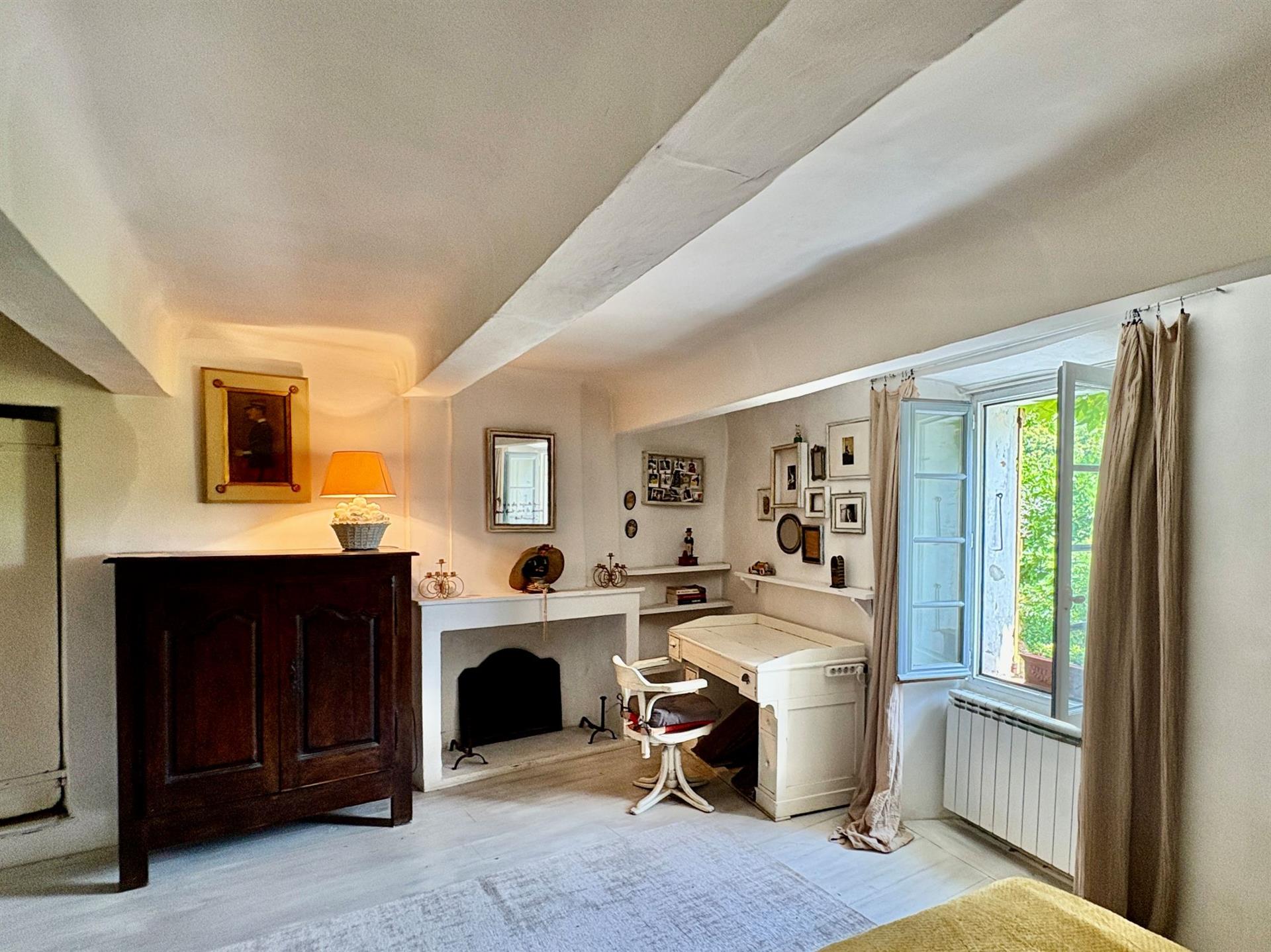 Maison à vendre, 130m², Tourtour