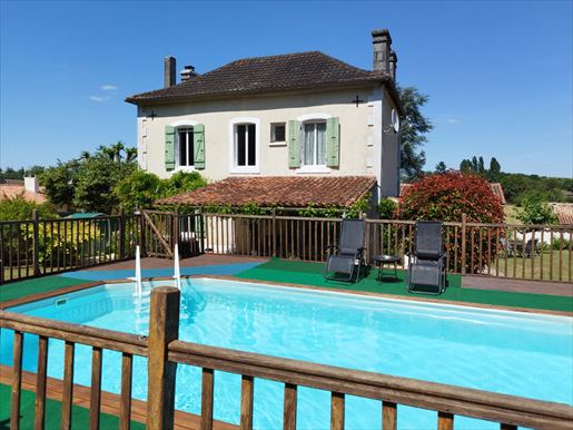 Maison 7 pièces 161 m² · à Lorigné · 161 m² · 299 000 €