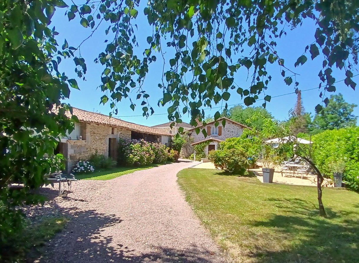 Maison à vendre, 157m², Bussière-Badil