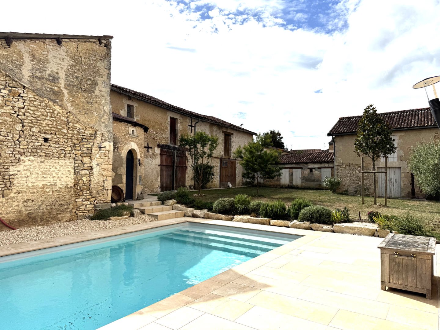 Maison à vendre, 287m², Usson-du-Poitou