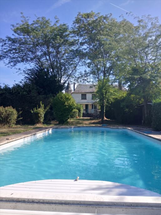 Maison 163 m² · à Saint-Priest-les-Fougères · 163 m² · 165 000 €
