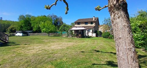 Maison 112 m² · à Bussière-Galant · 112 m² · 243 800 €