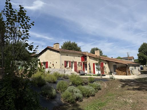 Maison 109 m² · à Saint-Aigulin · 109 m² · 175 000 €