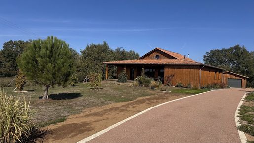 Maison 5 pièces 130 m² · à Bussière-Badil · 130 m² · 346 500 €
