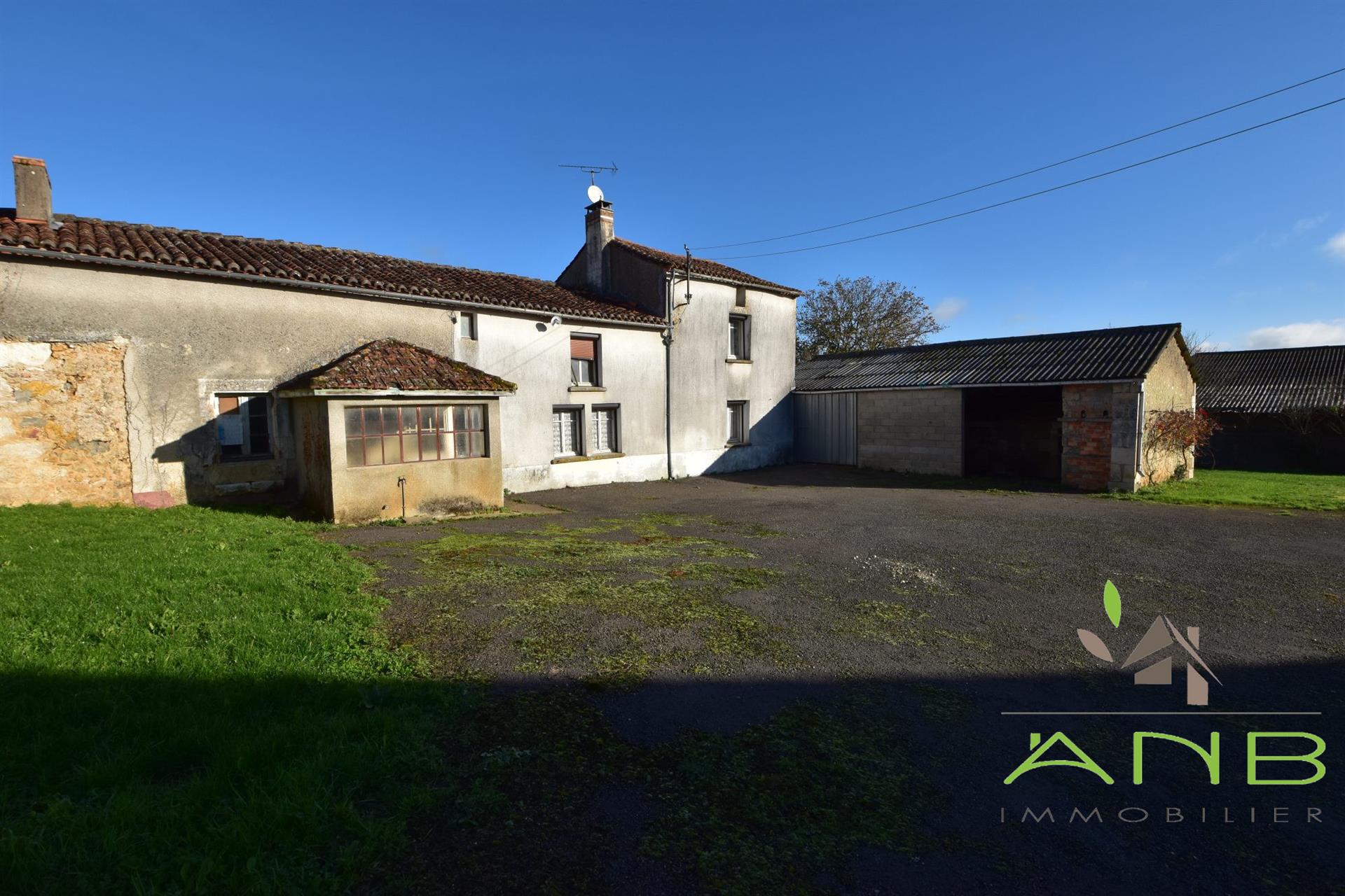 Maison à vendre, 113m², Montbron