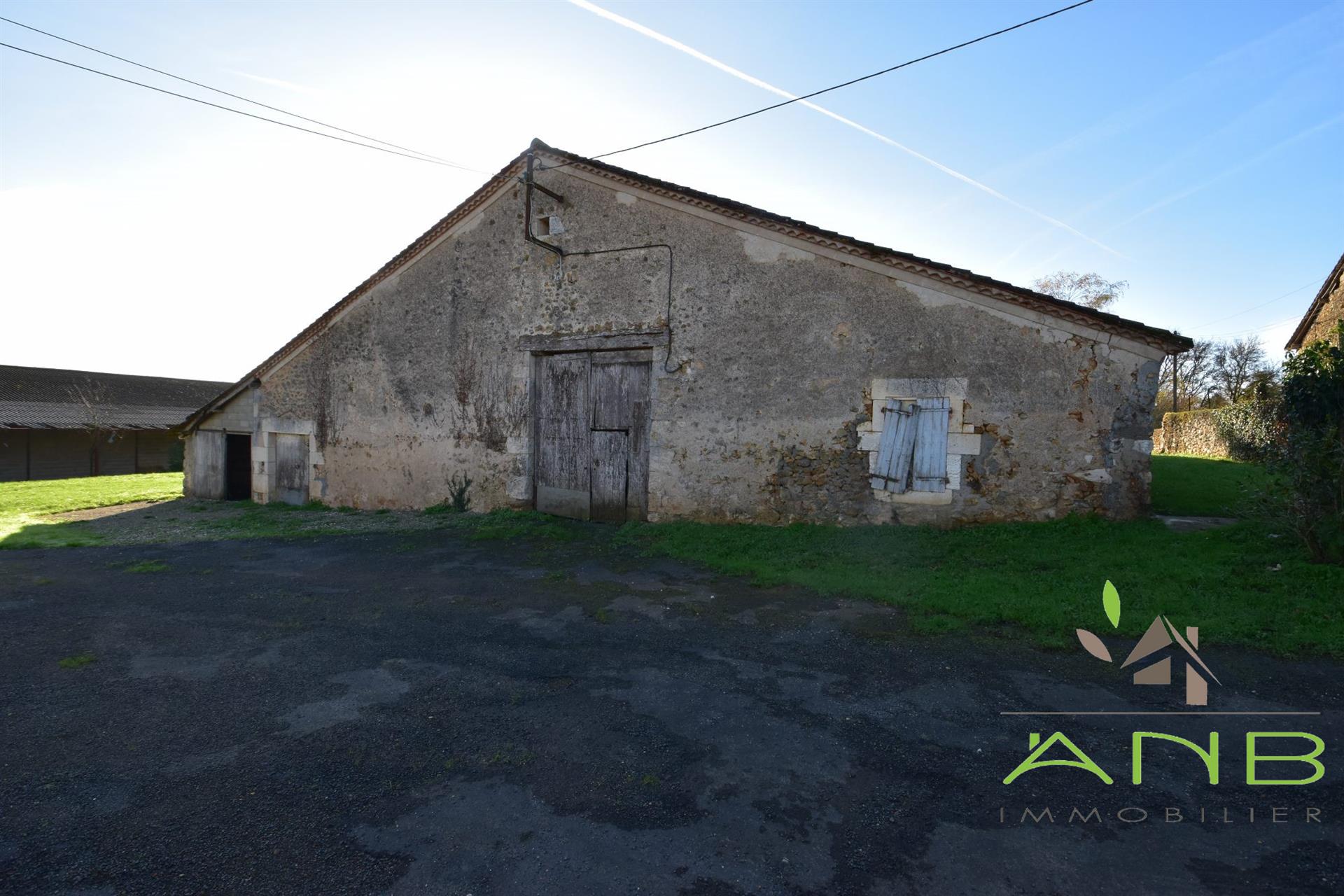 Maison à vendre, 113m², Montbron