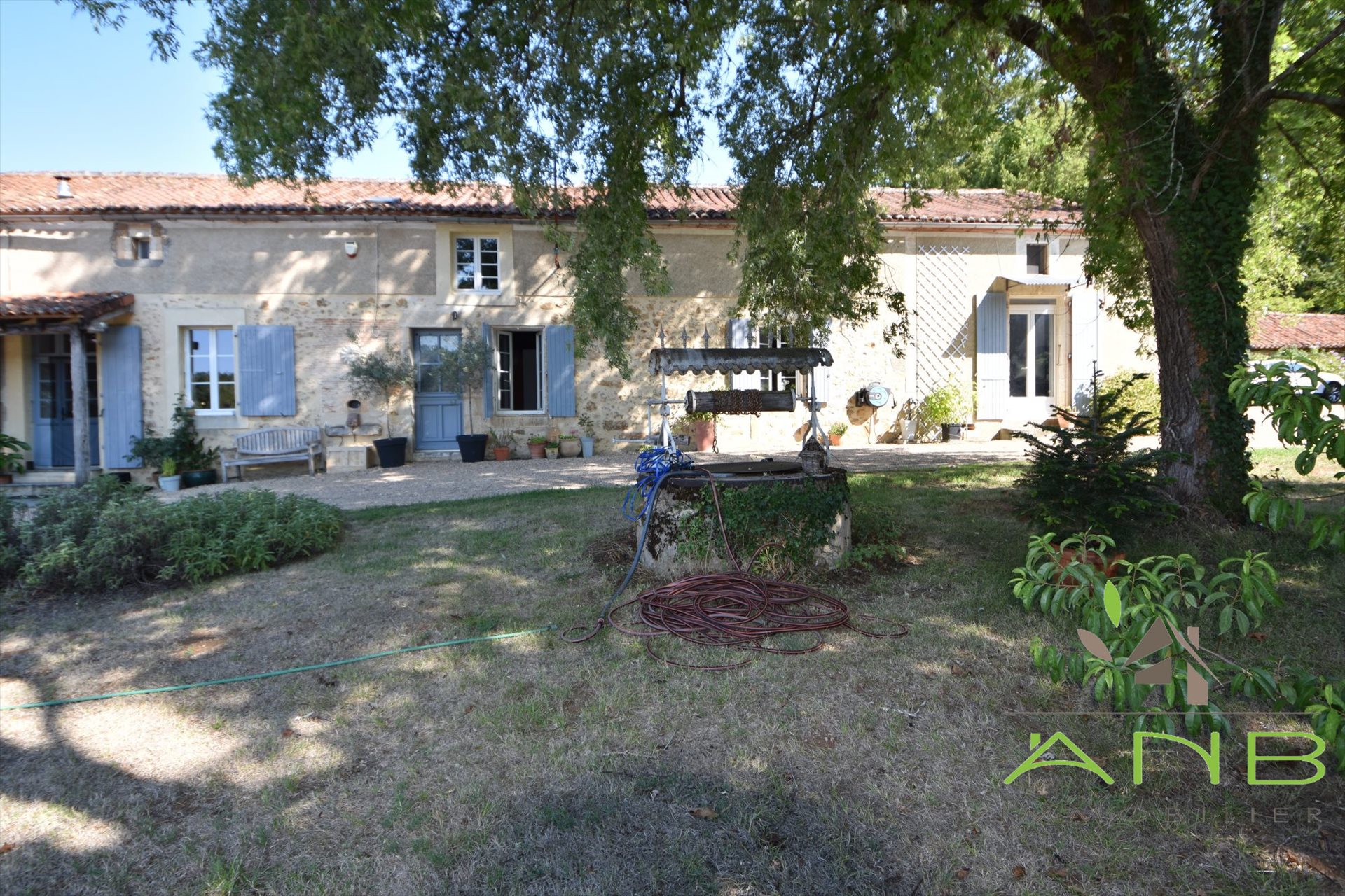 Maison à vendre, 321m², Montbron