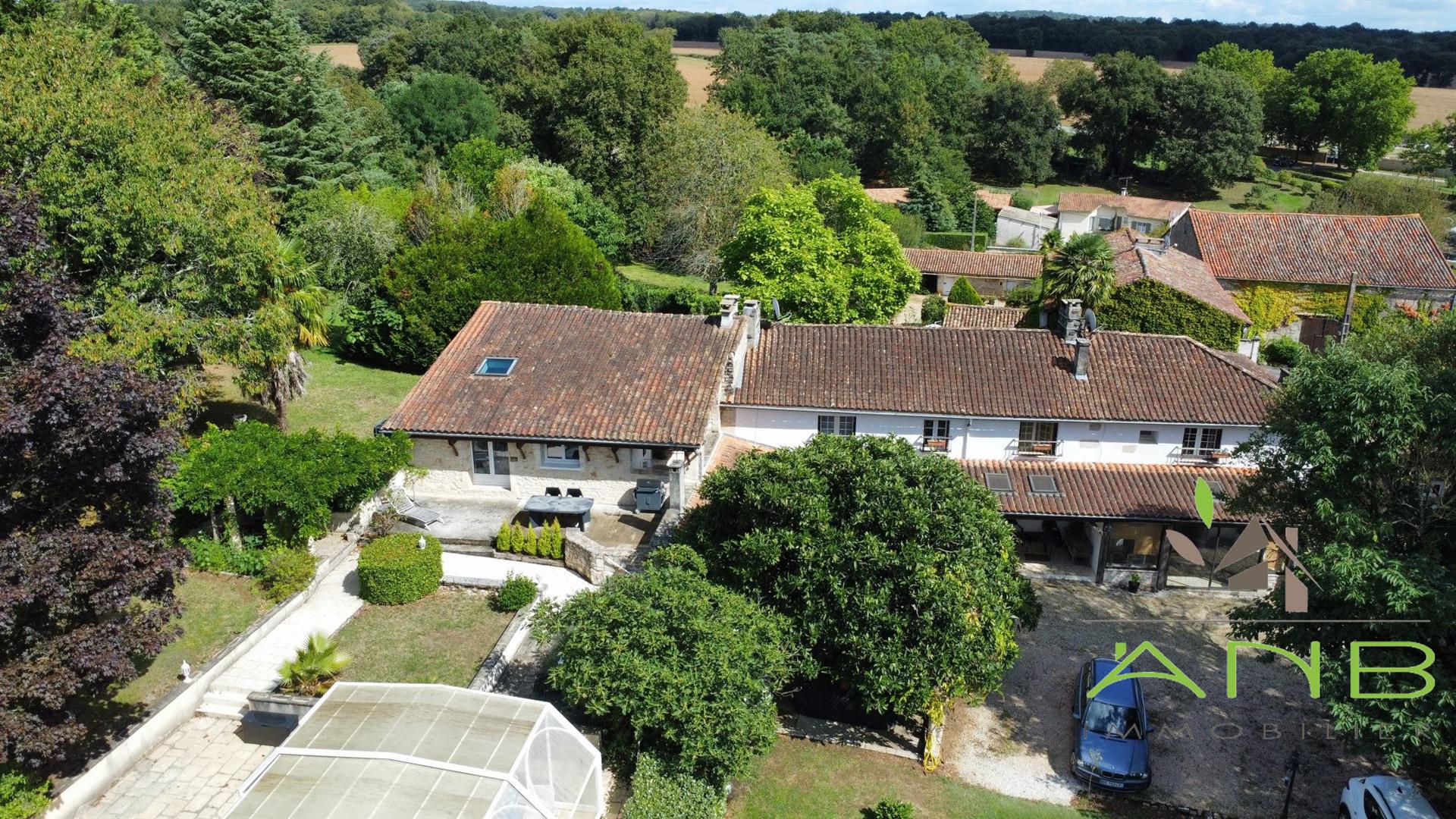 Maison à vendre, 286m², Marthon